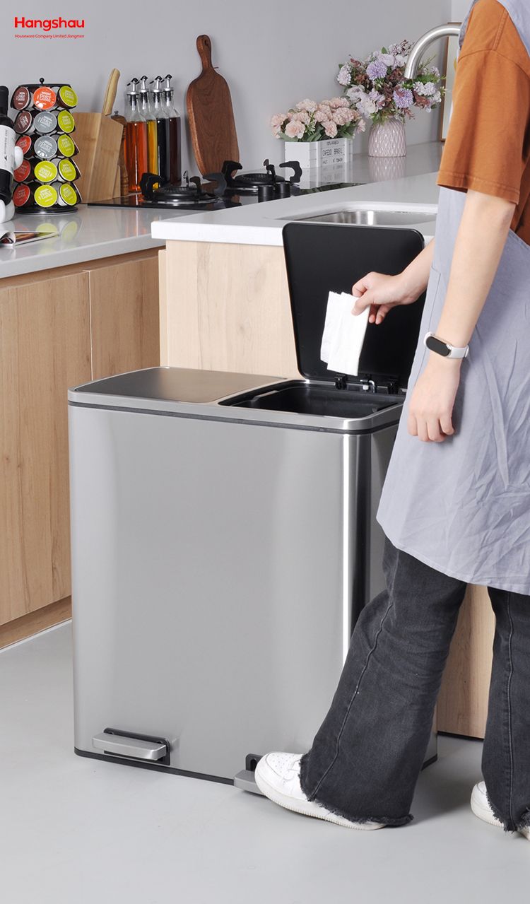 Classification Trash Can