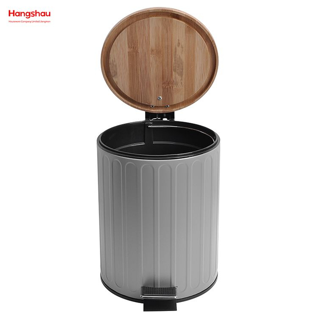 5L Household Stripe Pedal Waste Bin Bamboo Dust Bins Bathroom Trash Can Metal Morden Style Dustbin Garbage Can Bamboo Lid Powder Coating For Indoor Trash Can 