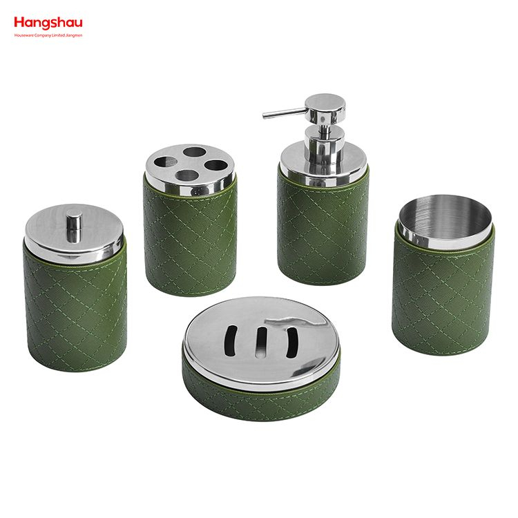 Stainless Steel Complete Bathroom Lotion Bottle Dispenser Foam Pump Soap Bottle Synthetic Leather Bathroom Accessories Luxury Artificial Leather Decorate Set 