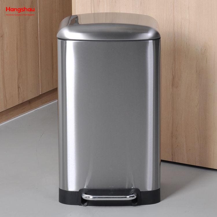 Advanced 30 Liter Capacity Kitchen And Hotel Commercial Trash Can