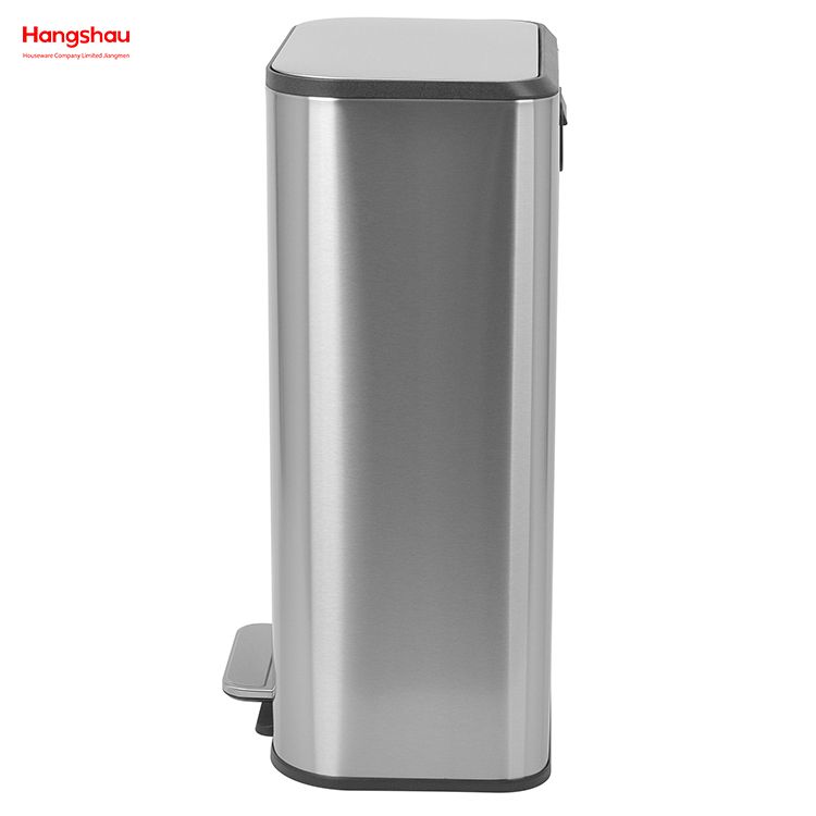 High Quality Household Kitchen Trash Bin with A Large Capacity of 30 Liters Hotel Foot Operated Trash Bin