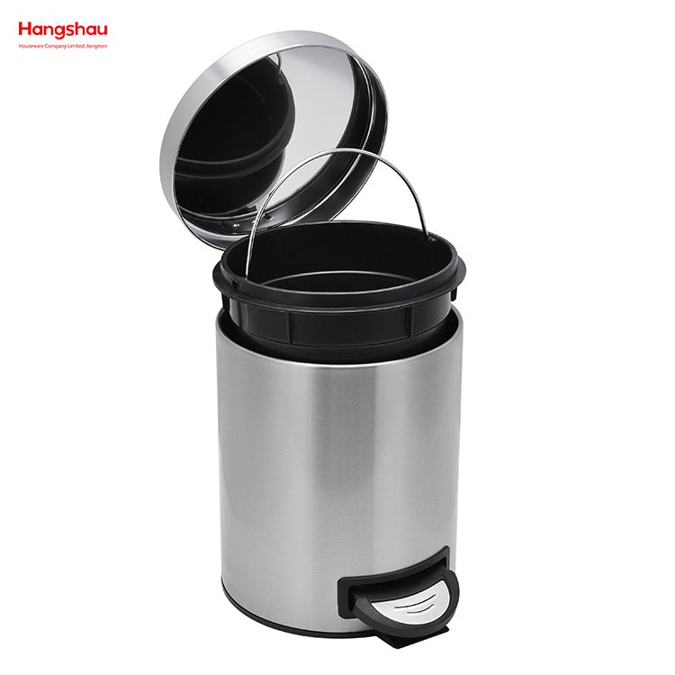 Bathroom Pedal Trash Can