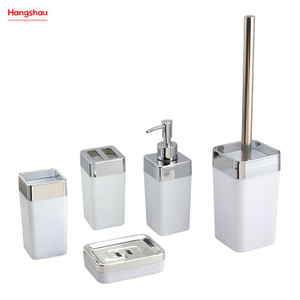 Plastic Luxury Family Soap Dispenser Toothbrush Holder Tumbler Soap Dish Plastic Bathroom Polishing Accessories Luxury Set Transparent 