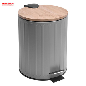 5L Household Stripe Pedal Waste Bin Bamboo Dust Bins Bathroom Trash Can Metal Morden Style Dustbin Garbage Can Bamboo Lid Powder Coating For Indoor Trash Can 