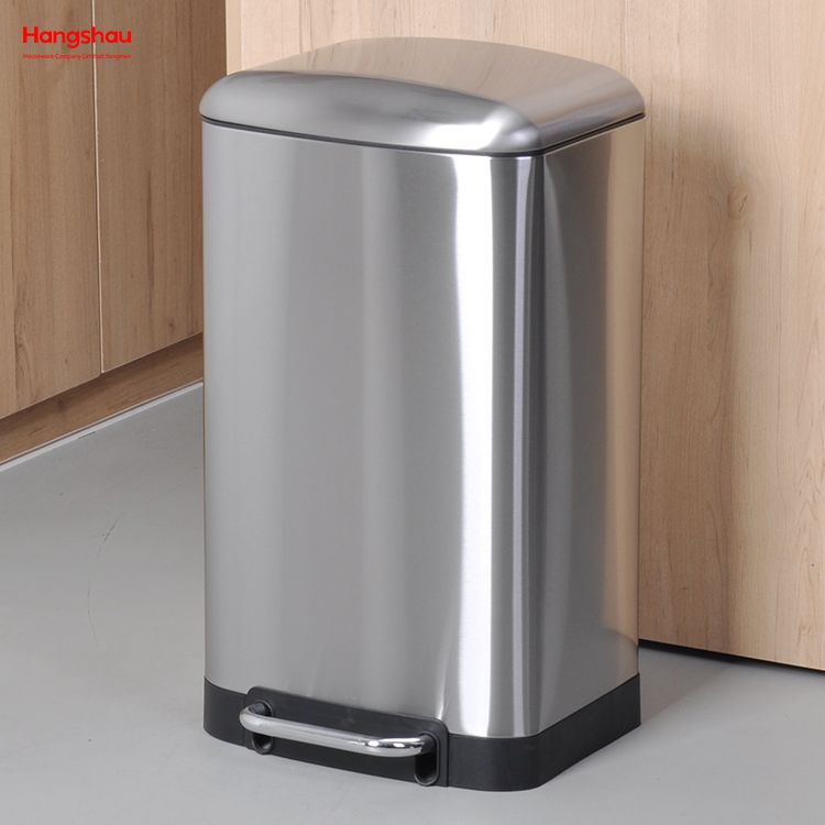 Advanced 30 Liter Capacity Kitchen And Hotel Commercial Trash Can