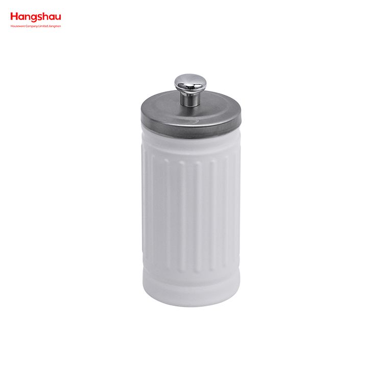 Powder Coated White Luxury Family Soap Dispenser Toothbrush Holder Tumbler Soap Dish Bathroom Accessories Luxury Set Toiletbrush Holder