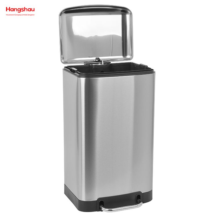 Advanced 30 Liter Capacity Kitchen And Hotel Commercial Trash Can