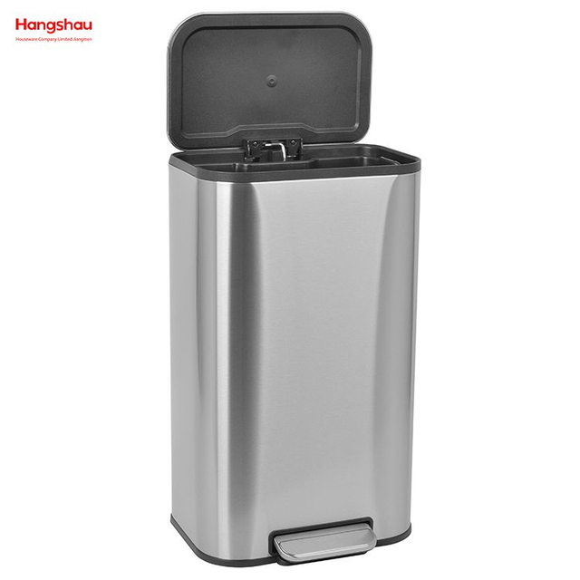High Quality Household Kitchen Trash Bin with A Large Capacity of 30 Liters Hotel Foot Operated Trash Bin