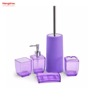 Transform Your Bath with A Stylish Resin Accessories Set